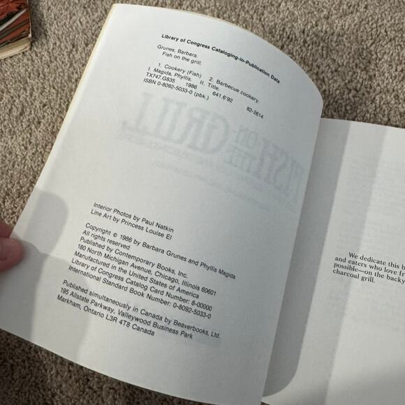 Vintage 1986 Fish on the Grill 70+ Elegant Easy Recipes Cookbook Grunes & Magida - Picture 3 of 11